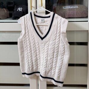 Aritzia Sunday Best Women's Winston Sweater Vest - Size S
